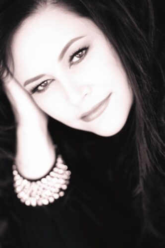 Amy Hanaialii and Richard Cray star in Man of La Mancha on Maui this summer